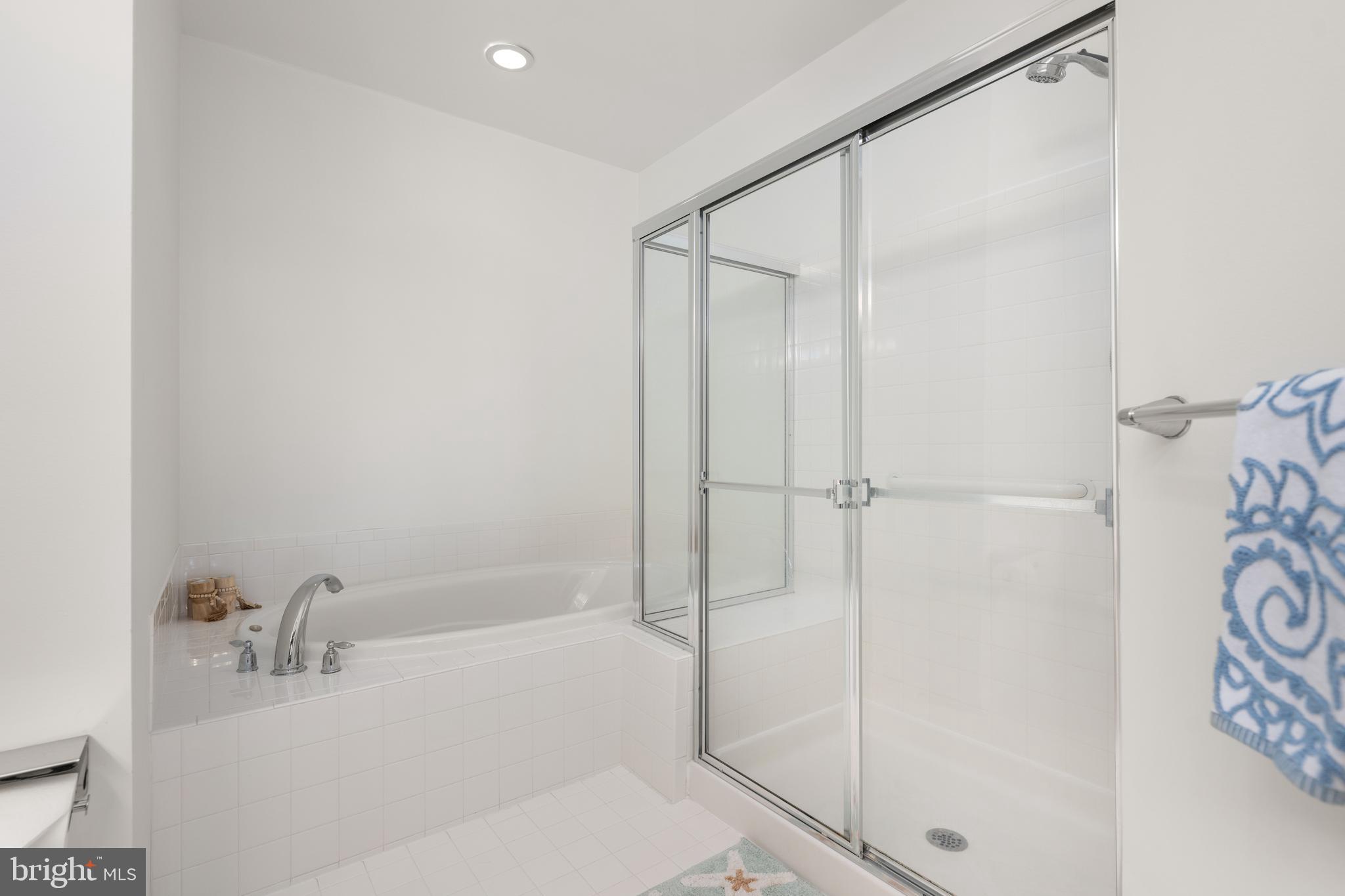 4 Hidden Cove Way, Unit 4D Ocean City, MD 21842 - Photo 16 of 47