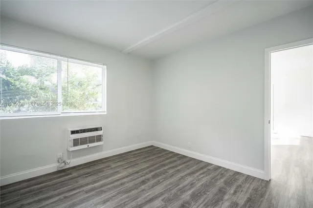 $2,550 | 6871 Abbott Avenue, Unit 4, Miami Beach, FL 33141