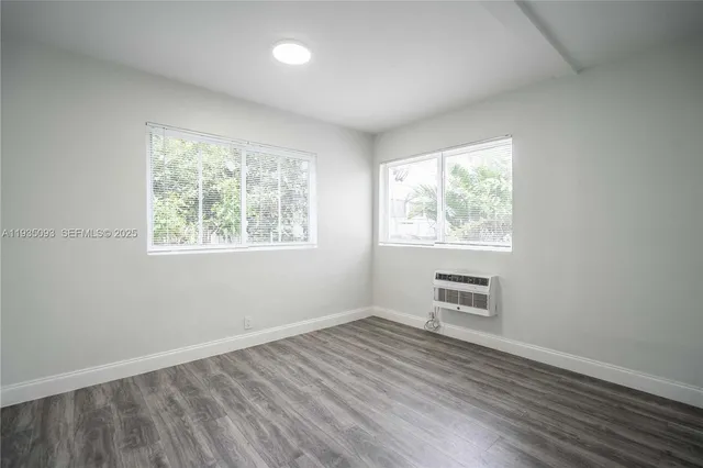 $2,550 | 6871 Abbott Avenue, Unit 4, Miami Beach, FL 33141