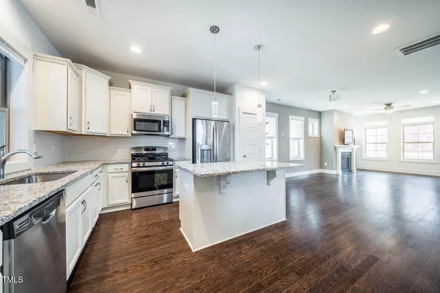 $2,300 | 853 Great Ridge Parkway, Chapel Hill, NC 27516