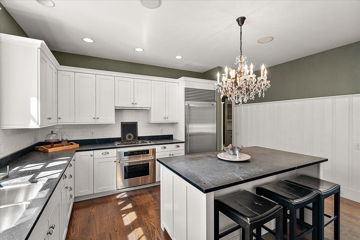 7957 Barbara's Way Harbert, MI 49115 - Photo 19 of 54 Kitchen