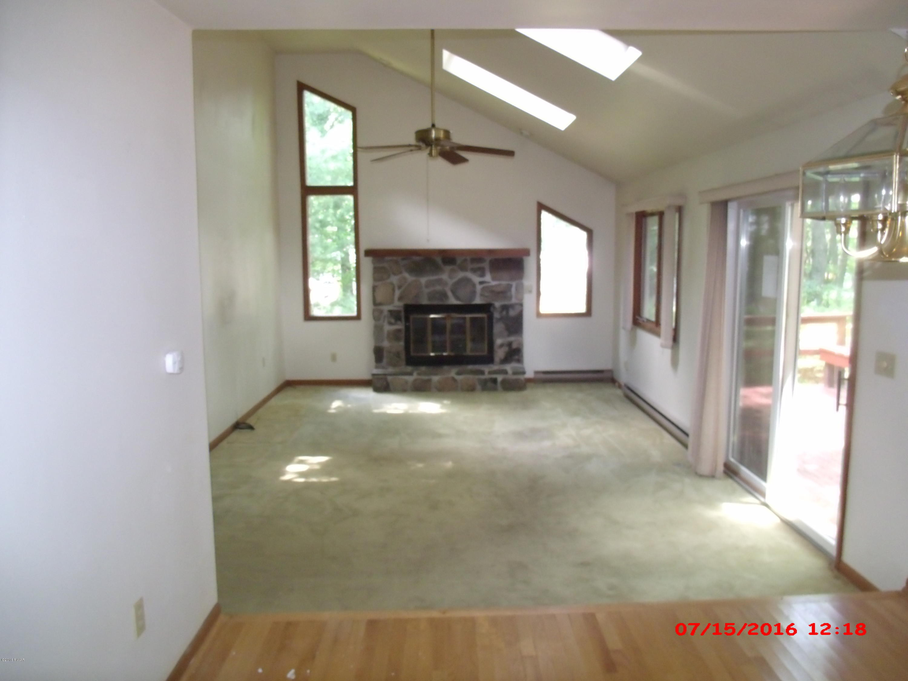 110 Woodland Road Milford, PA 18337 - Photo 2 of 25 GEDC8241