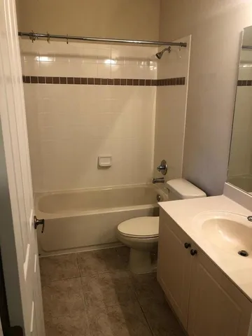 $2,600 | 253 Lake Monterey Circle, Unit 253, Boynton Beach, FL 33426