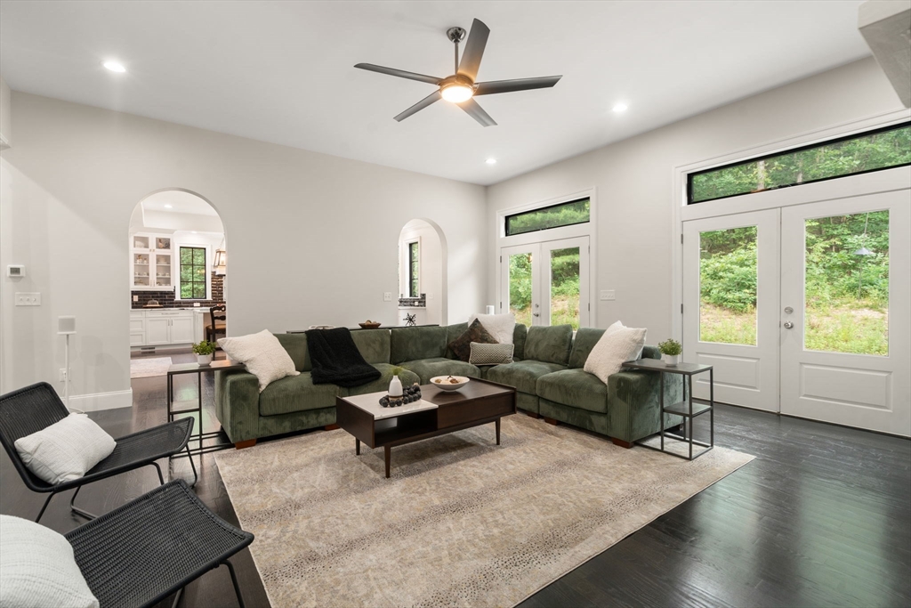 18 Keeney Pond Road Norfolk, MA 02056 - Photo 7 of 41