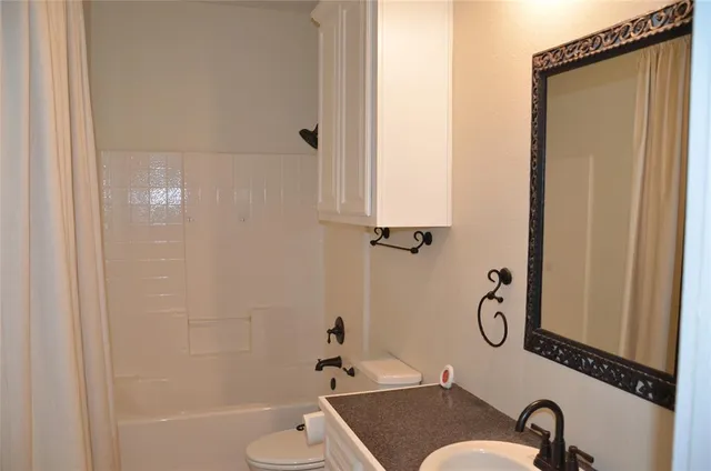 $375,000 | 551 Lakeview, Baird, TX 79504