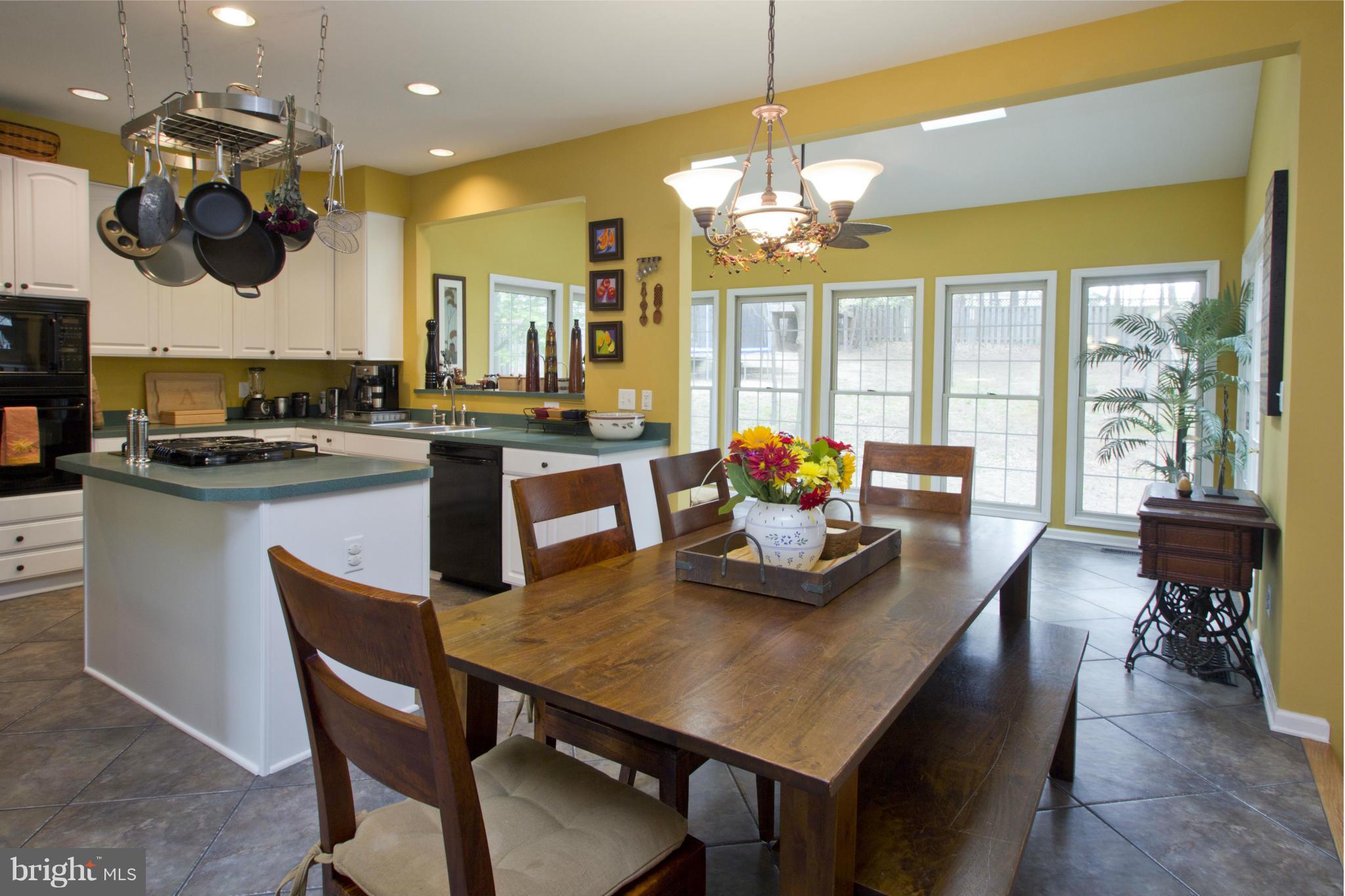 7607 Bear Forest Road Hanover, MD 21076 - Photo 4 of 24 Breakfast Room