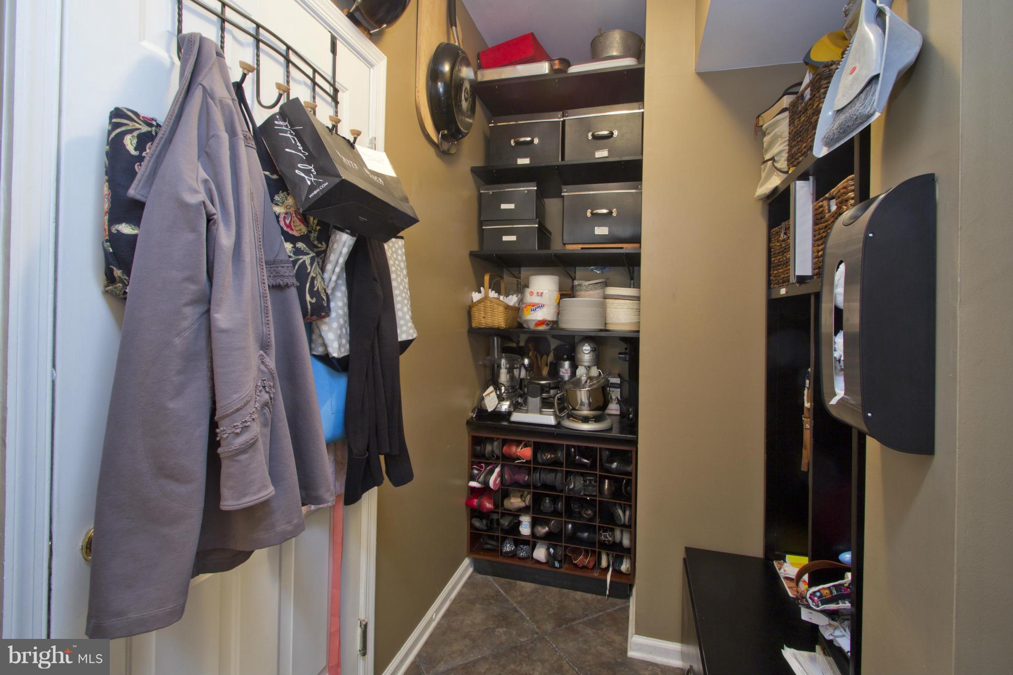 7607 Bear Forest Road Hanover, MD 21076 - Photo 10 of 24 Mudroom off Kitchen and Garage