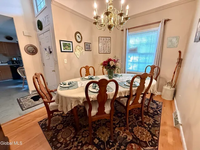 $325,000 | 4 Gentry Lane, Queensbury, NY 12804