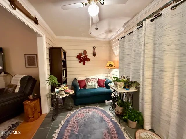 $325,000 | 4 Gentry Lane, Queensbury, NY 12804