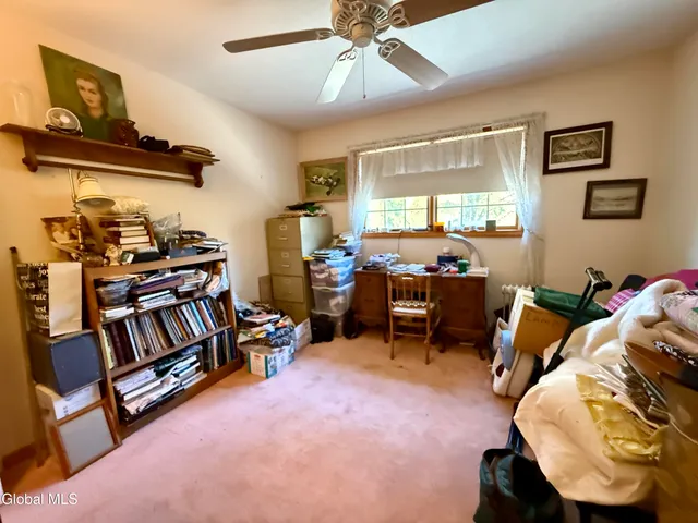 $325,000 | 4 Gentry Lane, Queensbury, NY 12804