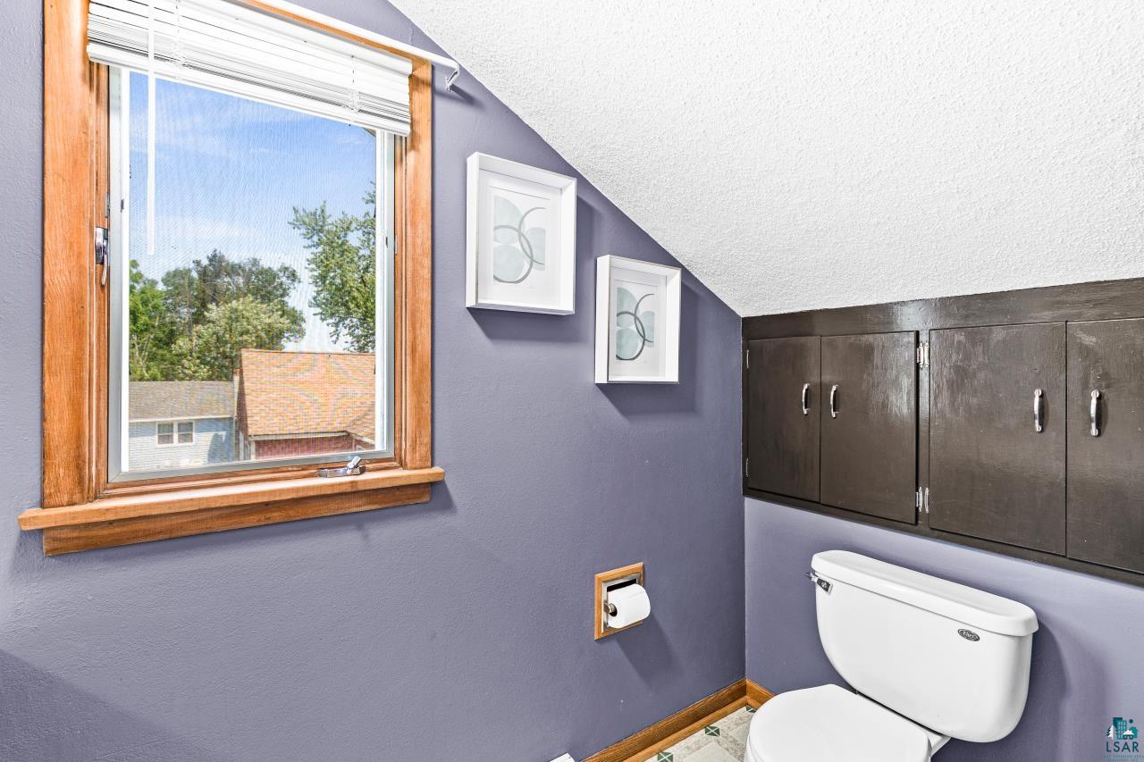 809 North Robin Avenue Duluth, MN 55811 - Photo 25 of 51
