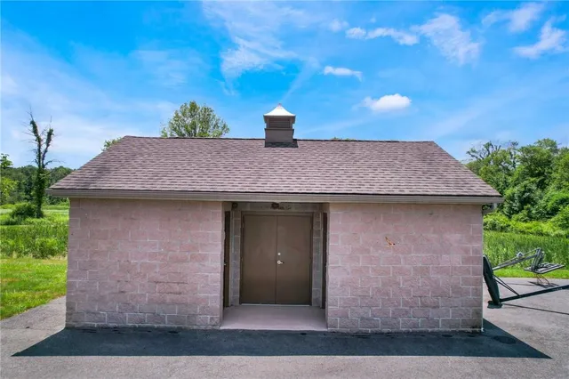 $1,200,000 | 422 M And M Road, Middletown, NY 10940