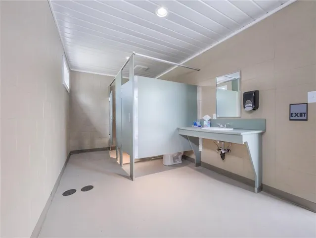 $1,200,000 | 422 M And M Road, Middletown, NY 10940