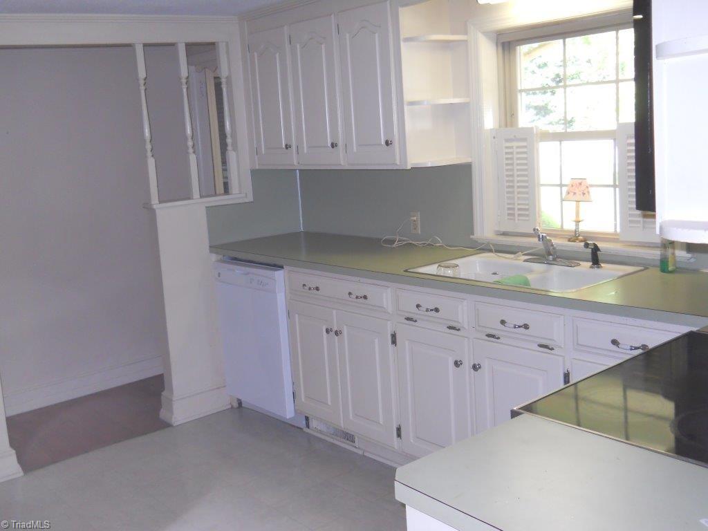 10261 Park Springs Road Ruffin, NC 27326 - Photo 17 of 26 Charming Kitchen
