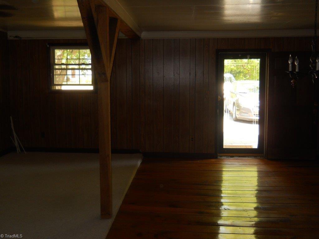 10261 Park Springs Road Ruffin, NC 27326 - Photo 21 of 26 21X22 family room not heated or cooled used for family functions