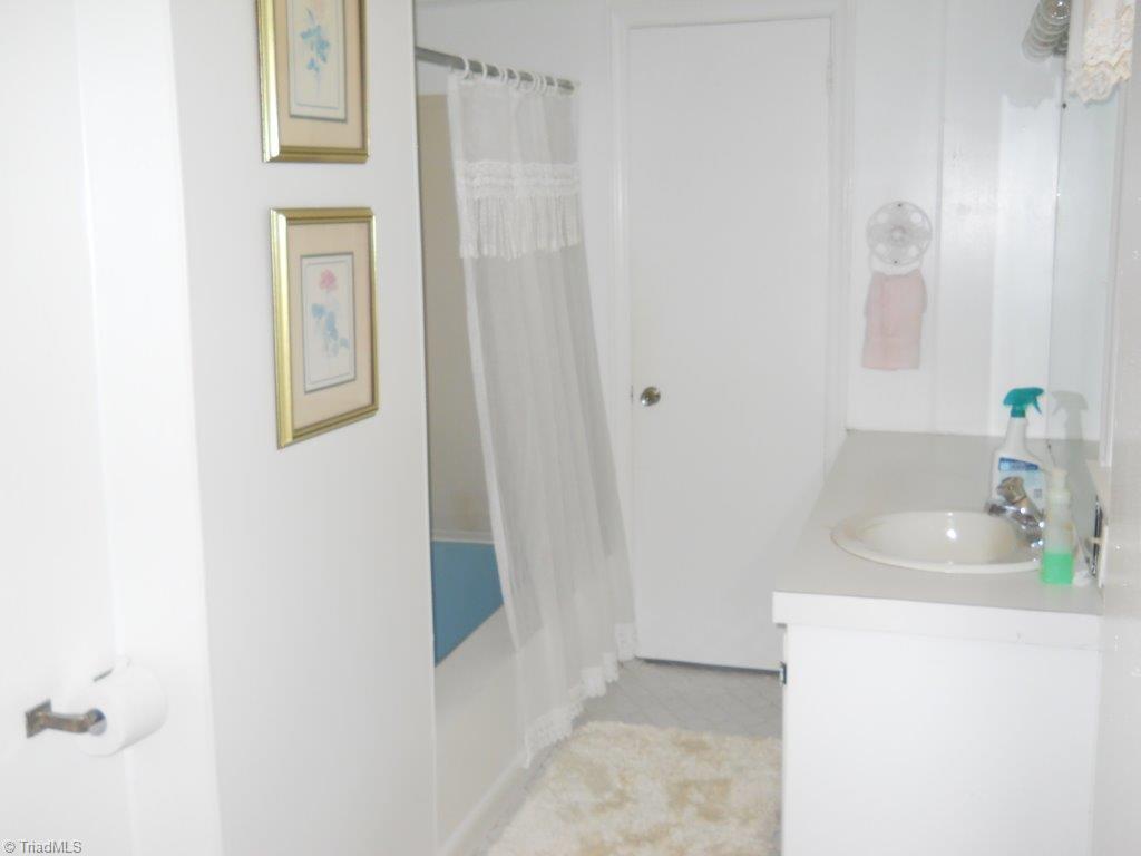 10261 Park Springs Road Ruffin, NC 27326 - Photo 23 of 26 Full bath on first floor