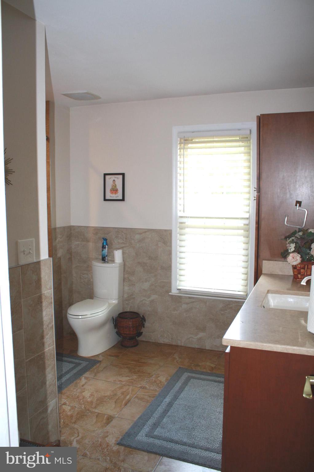 8606 Compass Court Laurel, MD 20708 - Photo 23 of 30 Upstairs Bathroom
