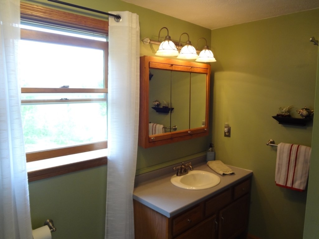 137 Farley Road Hollis, NH 03049 - Photo 16 of 28