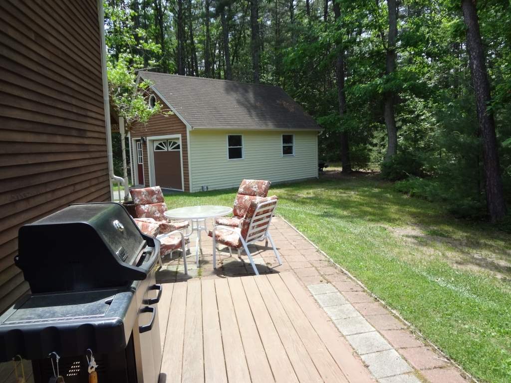 137 Farley Road Hollis, NH 03049 - Photo 8 of 28