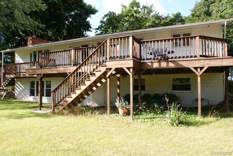 1730 East Newark Road Lapeer, MI 48446 - Photo 4 of 23 DSC00272.jpg