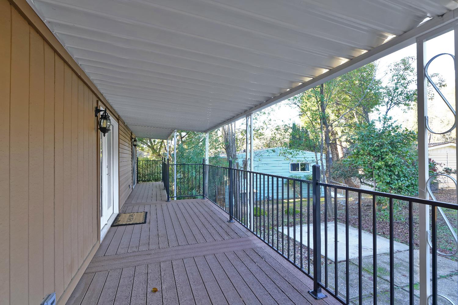 4420 Pleasant Valley Road, Unit 155 Diamond Springs, CA 95619 - Photo 4 of 42 a view of backyard with green space