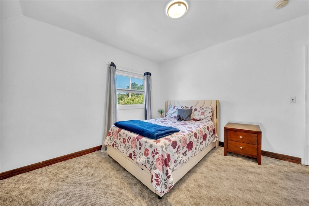 56 Park Street Hudson, MA 01749 - Photo 22 of 27