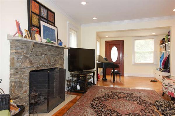 9 Payson Road, Unit 9 Belmont, MA 02478 - Photo 3 of 22 Gallery Image 3
