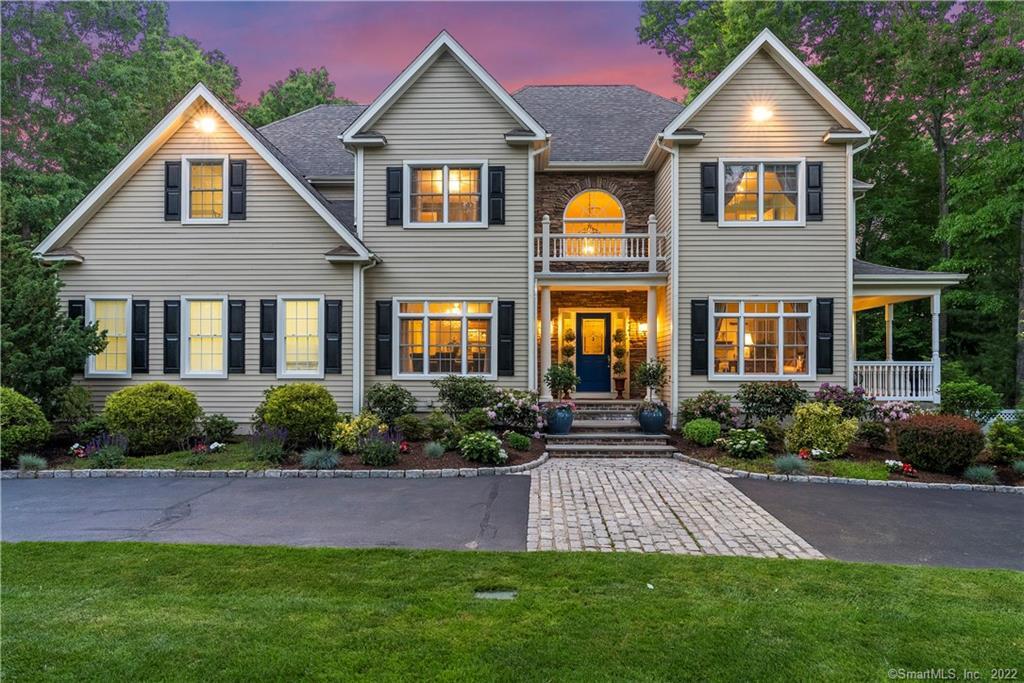 Welcome to 9 Charlies Circle Newtown, CT