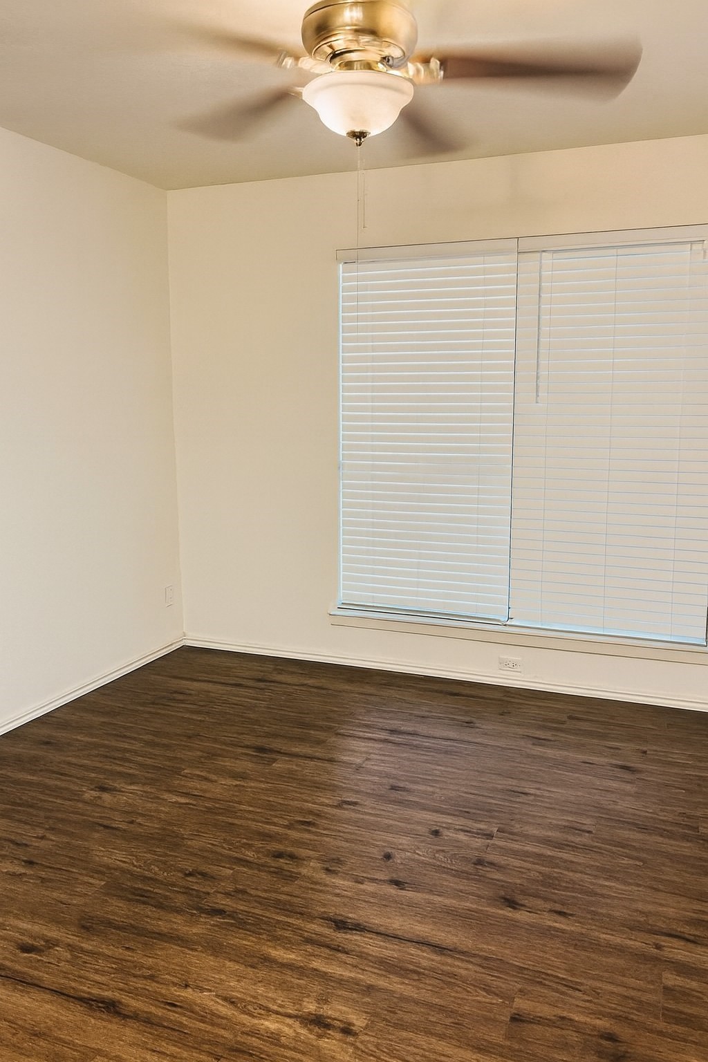 2706 Mayflower Landing Court Webster, TX 77598 - Photo 12 of 22 Primary bedroom-large window, new flooring