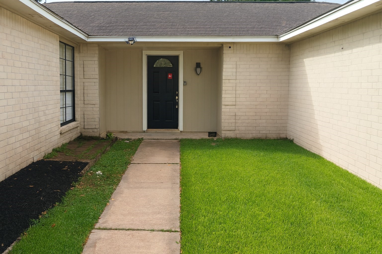2706 Mayflower Landing Court Webster, TX 77598 - Photo 4 of 22 Front-extended front door entrance
