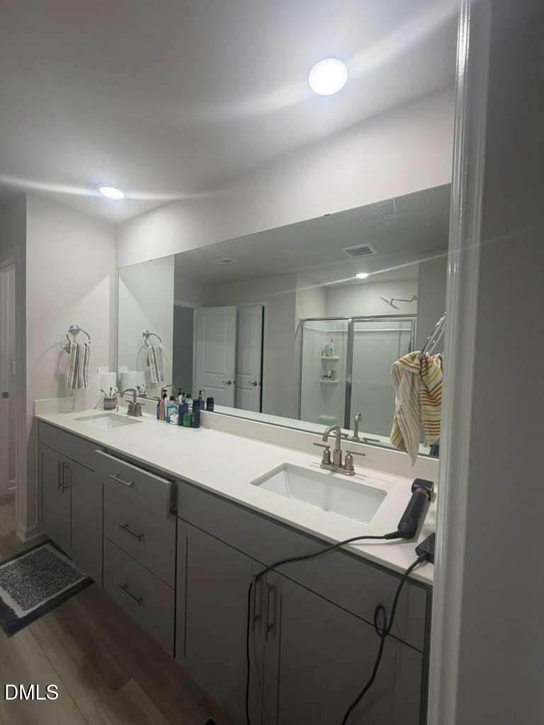 713 Riguard Way Wendell, NC 27591 - Photo 31 of 46 WhatsApp Image 2026-05-13 at 08.04.19 (1