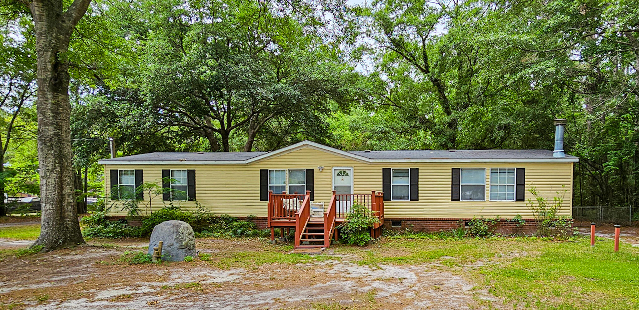 692 Bedon Road Walterboro, SC 29488 - Photo 3 of 46 20250506_131401