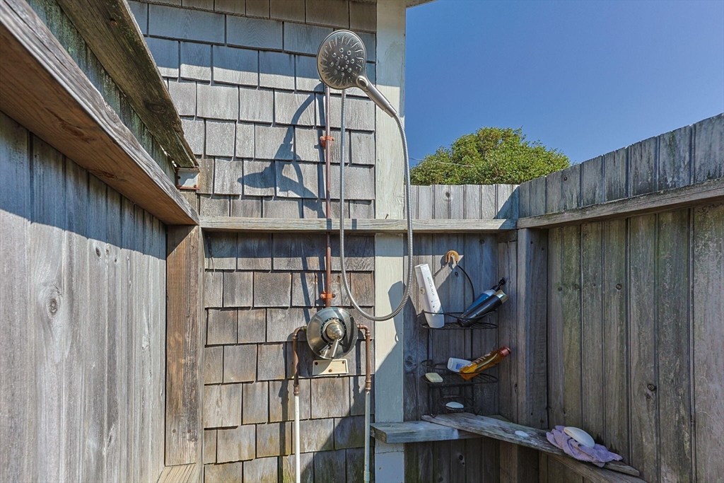 4 Spadoni Way Dennis, MA 02638 - Photo 14 of 25