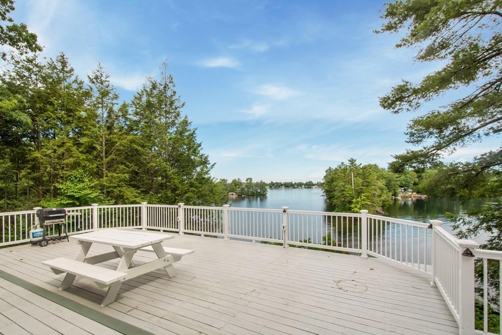 21 Bay View Road Webster, MA 01570 - Photo 2 of 19