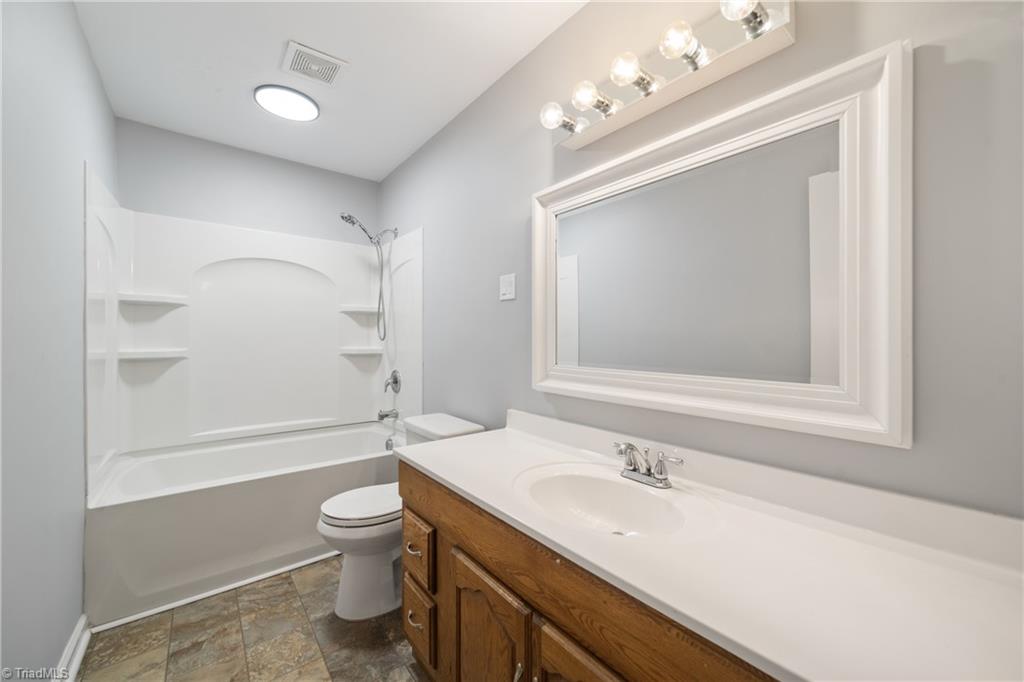 802 Miriam Avenue High Point, NC 27263 - Photo 18 of 33