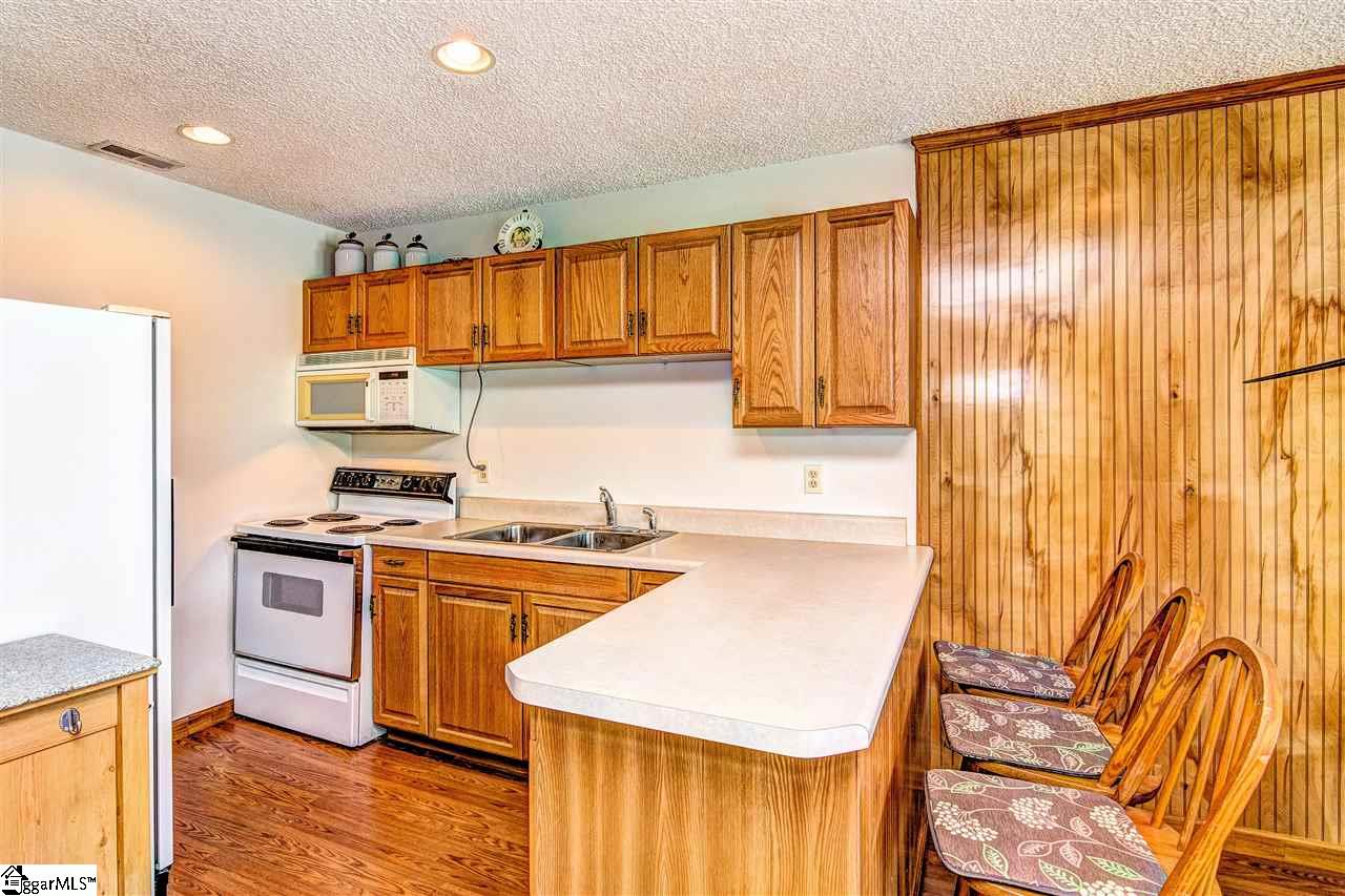 751 Jenkins Bridge Road Simpsonville, SC 29680 - Photo 22 of 36