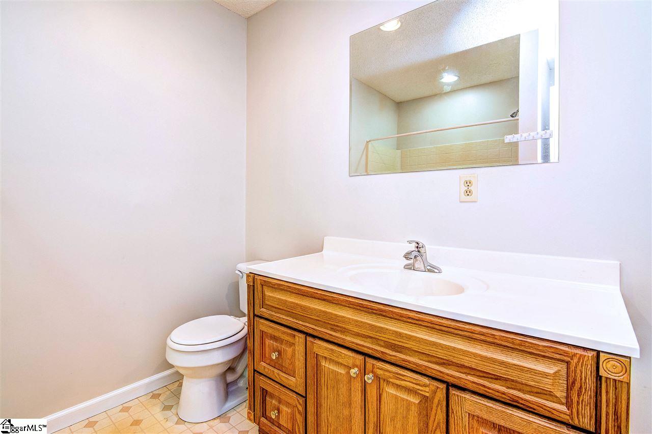 751 Jenkins Bridge Road Simpsonville, SC 29680 - Photo 24 of 36