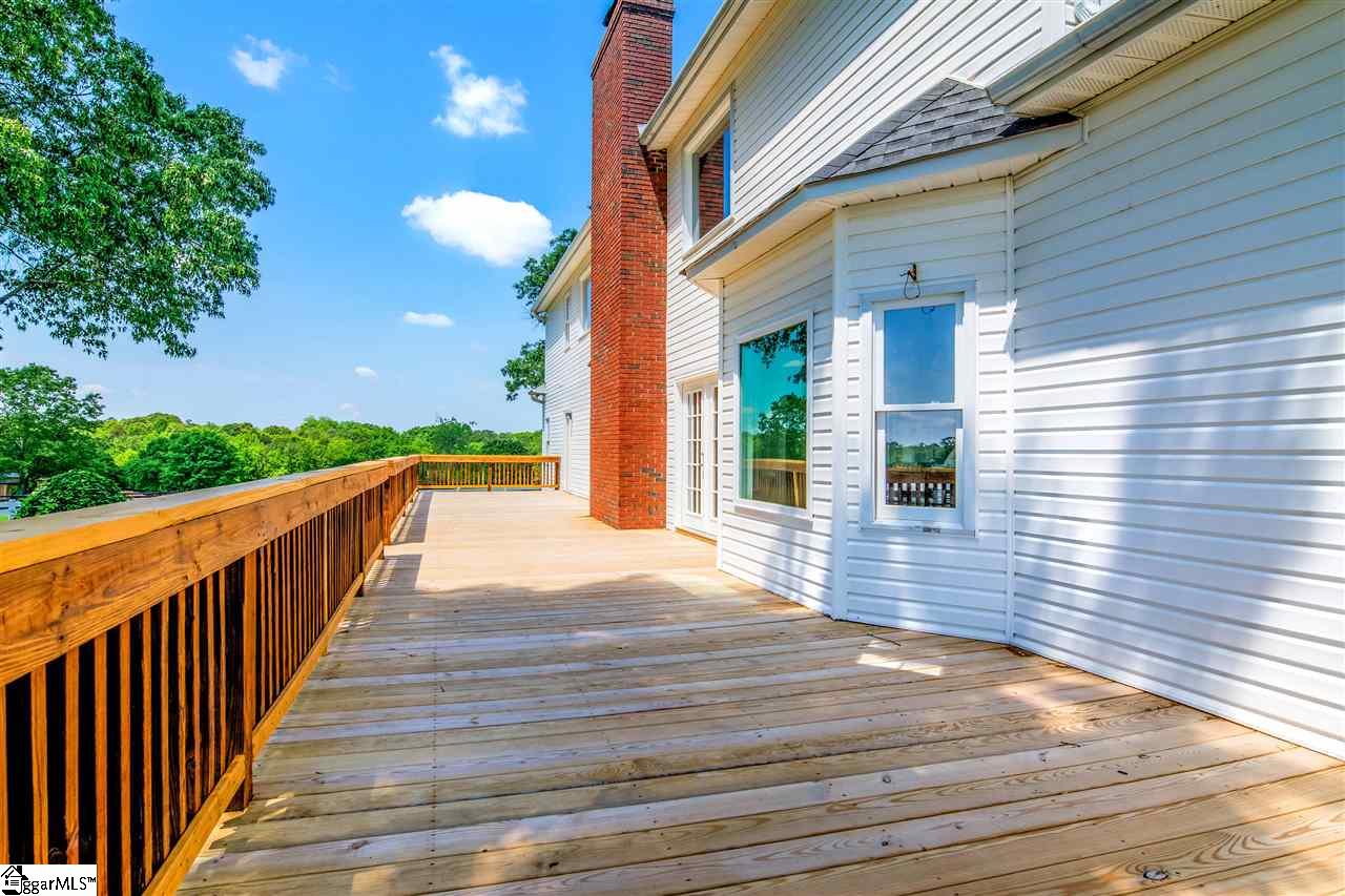 751 Jenkins Bridge Road Simpsonville, SC 29680 - Photo 7 of 36