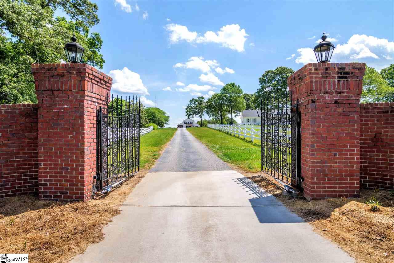 751 Jenkins Bridge Road Simpsonville, SC 29680 - Photo 8 of 36