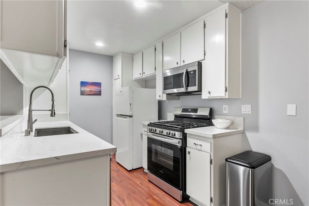 1712 Colby Avenue, Unit 105 Los Angeles, CA 90025 - Photo 13 of 39