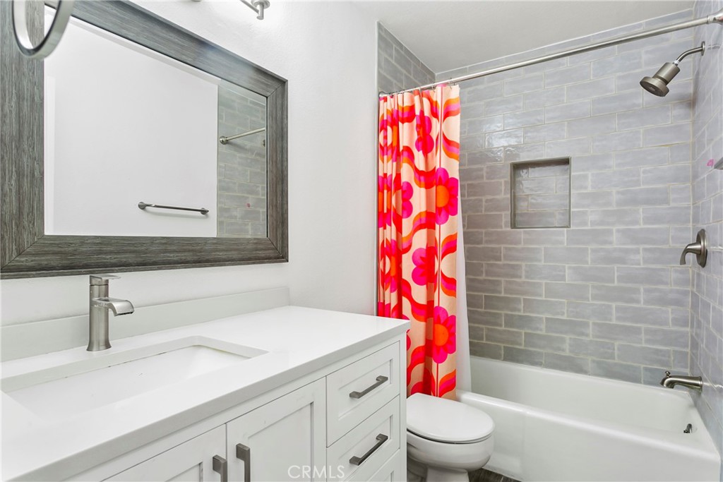 1712 Colby Avenue, Unit 105 Los Angeles, CA 90025 - Photo 17 of 39