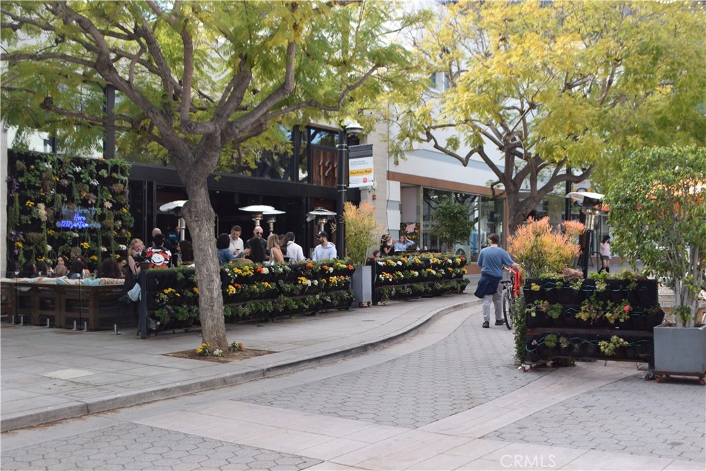 1712 Colby Avenue, Unit 105 Los Angeles, CA 90025 - Photo 36 of 39