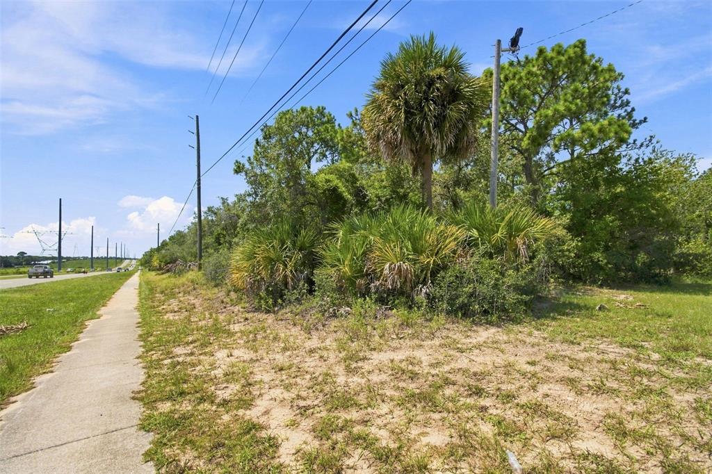 8279 Sunshine Grove Road Brooksville, FL 34613 - Photo 4 of 76 Gallery Image 4