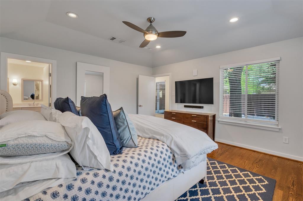 6815 Ravendale Lane Dallas, TX 75214 - Photo 15 of 28