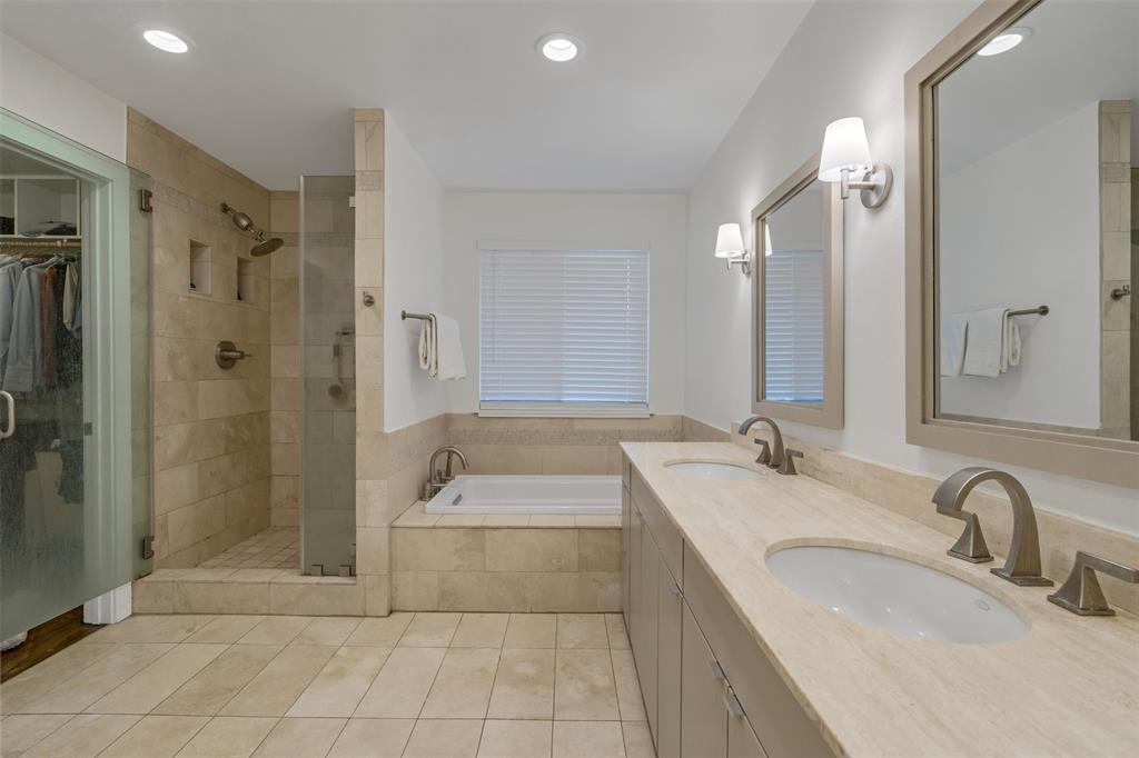 6815 Ravendale Lane Dallas, TX 75214 - Photo 17 of 28