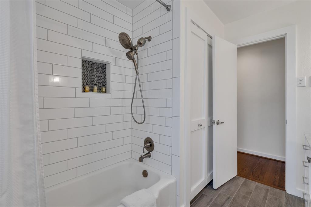 6815 Ravendale Lane Dallas, TX 75214 - Photo 21 of 28