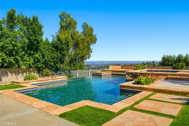 $8,950 | 4028 Coldstream Terrace, Tarzana, CA 91356