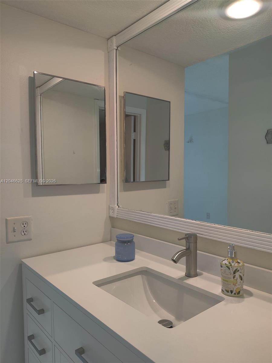 300 East Club Circle, Unit 108 Boca Raton, FL 33487 - Photo 42 of 50 Gallery Image 42
