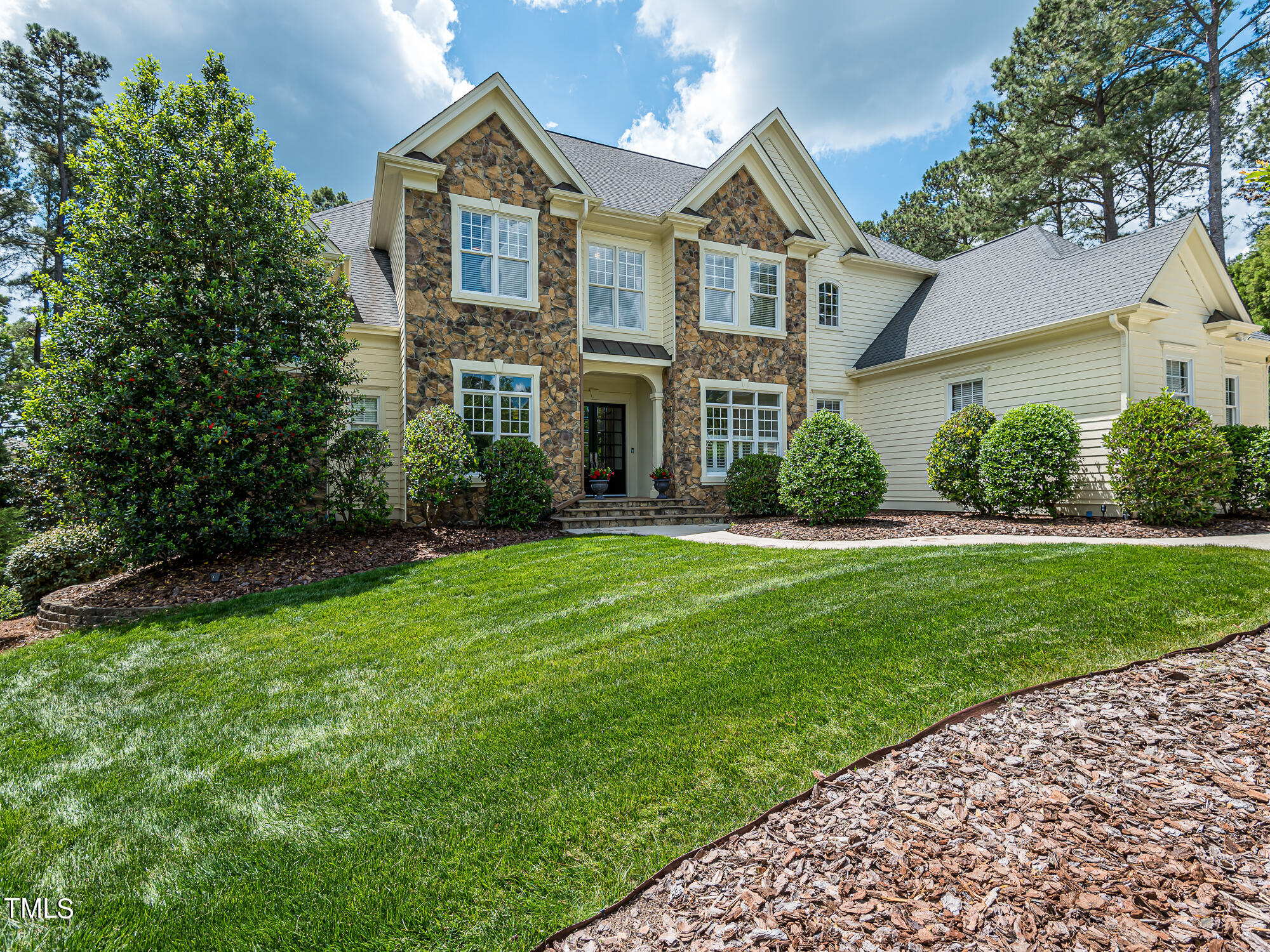 8905 Mildenhall Court Raleigh, NC 27615 - Photo 2 of 60 Real_Estate_Sophia_Griffies_8905_Mildenh