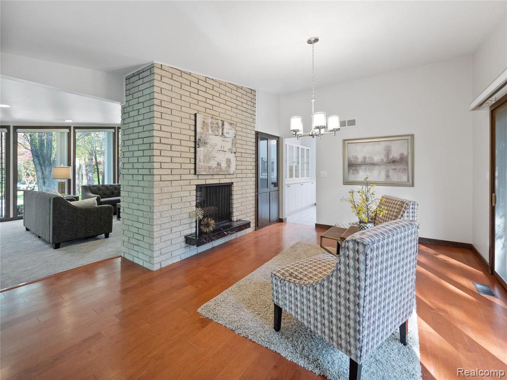 1125 Eton Cross Road Bloomfield Hills, MI 48304 - Photo 12 of 34